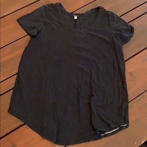Lululemon black T-shirt